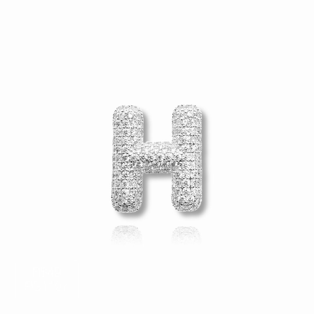 Pingente Letra H Inspiração Hailey Cravejada Cristal Prateada